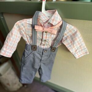 Carter’s plaid suspender set  size: newborn